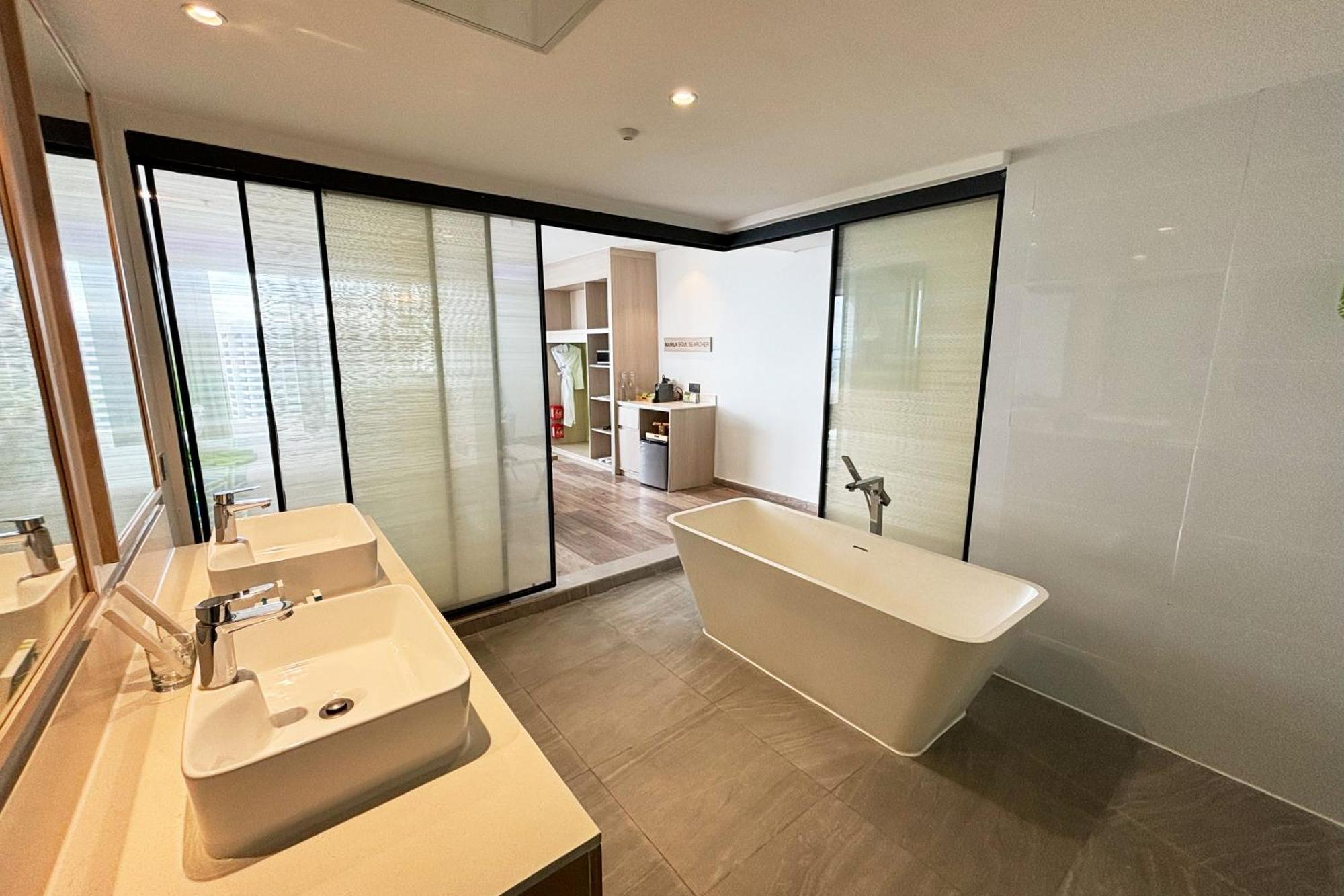 Lime Resort Manila パサイ エクステリア 写真
